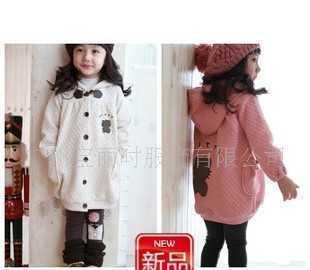 外贸童装批发新风尚 韩版可爱猫咪公主连帽大衣的市场机遇